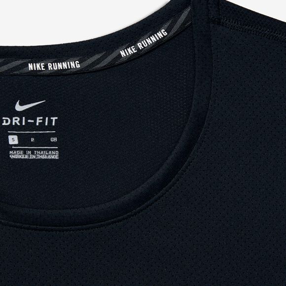 Dri-FIT Contour shirt