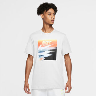 nakoming Discrimineren Humoristisch Nike Sportswear t-shirt Heren Wit | Bestel online » Intersport.nl